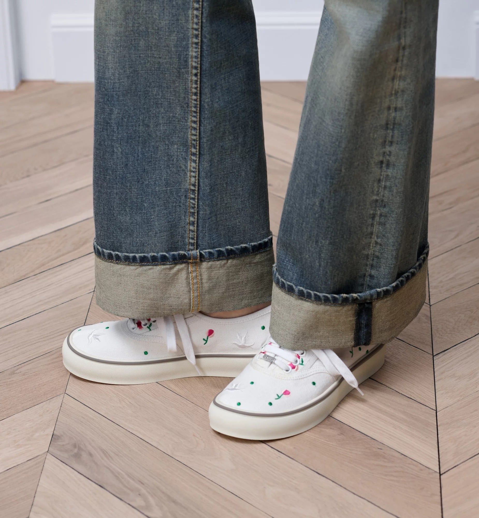  Giày Nữ Dior Saltwind Sneaker 'White' 