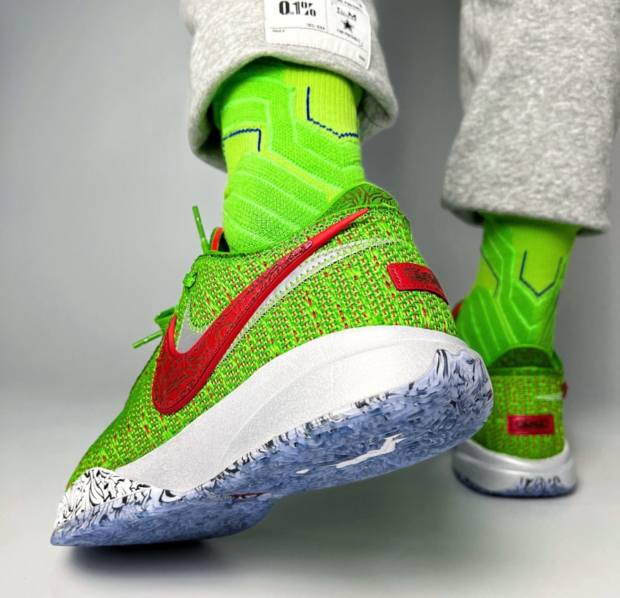  Giày Nike LeBron 20 ‘Stocking Stuffer’ 