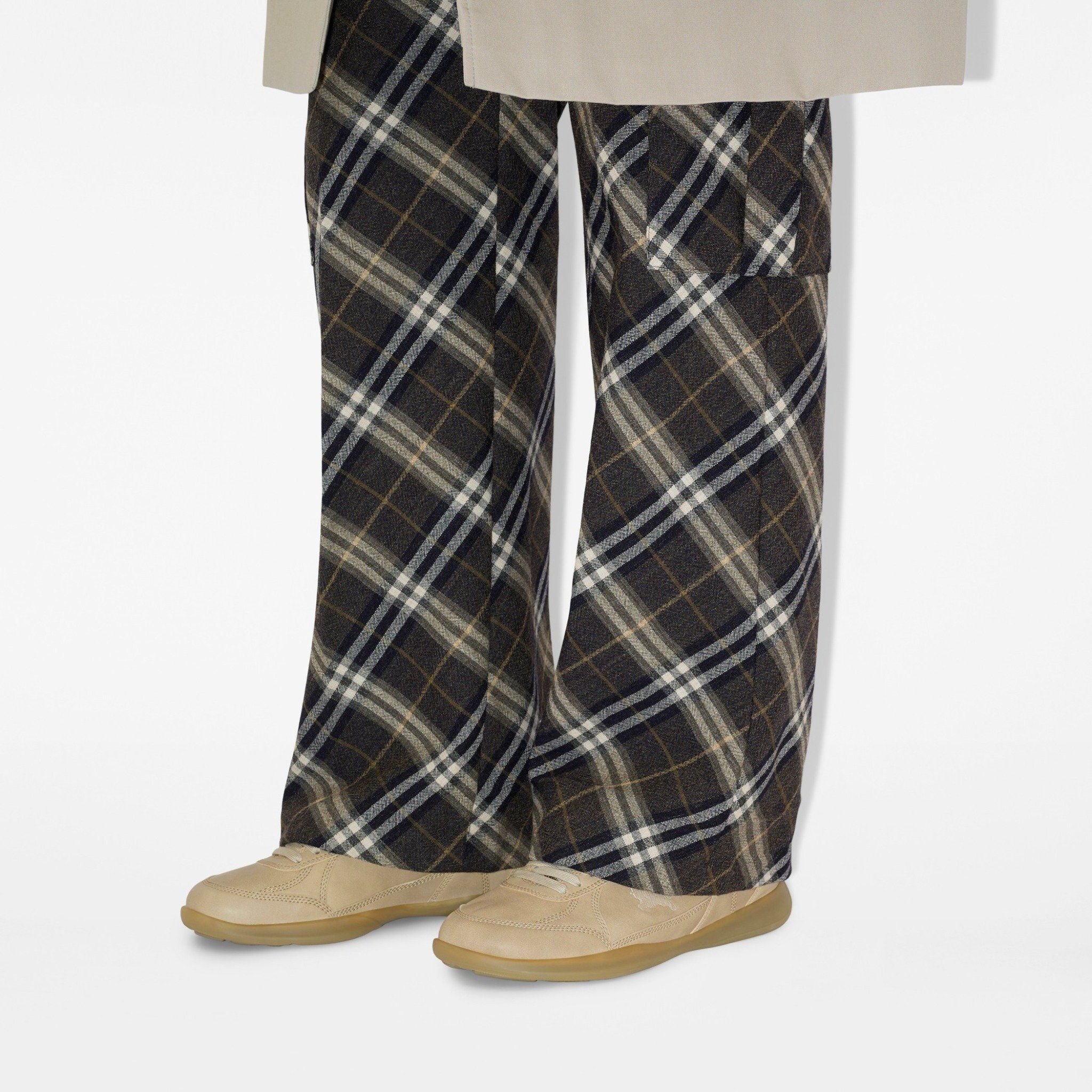  Giày Nam Burberry Leather Matrix Sneakers 'Stock' 