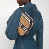  Túi Nữ Burberry Mini Highlands Duffle Bag​ 'Beige' 