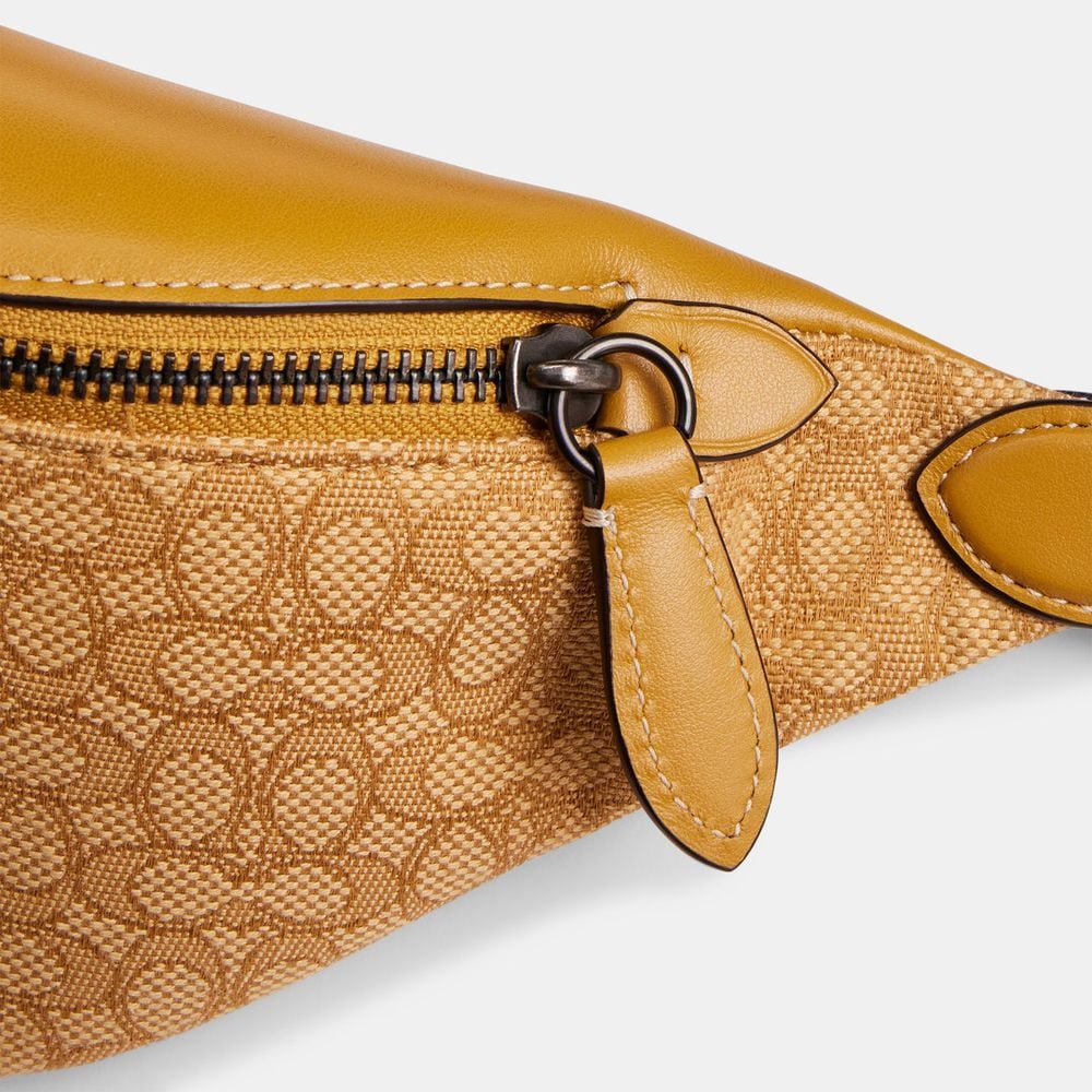  Túi Coach Charter 7 Waist Pack 'Yellow' 