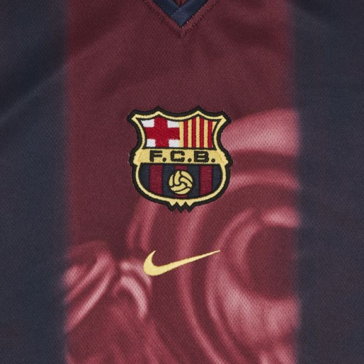  Áo Nike Barcelona X Travis 'Red Blue' 