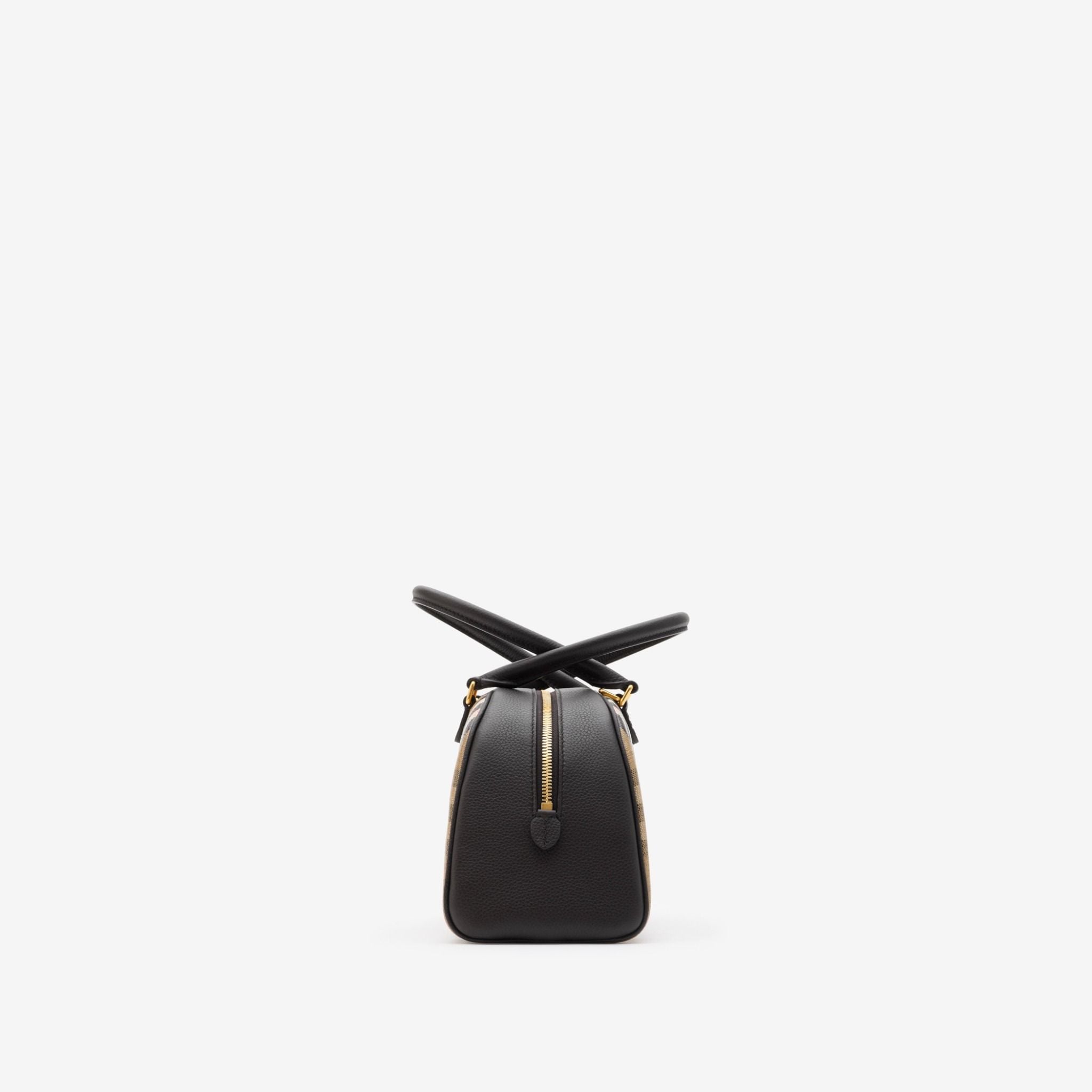  Túi Nữ Burberry Highlands Bowling Bag​ 'Sand' 