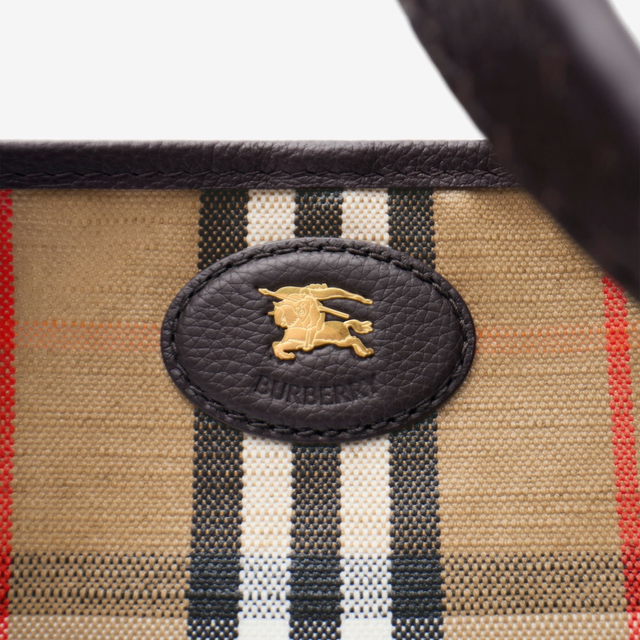  Túi Nữ Burberry Medium Highlands Tote 'Sand' 