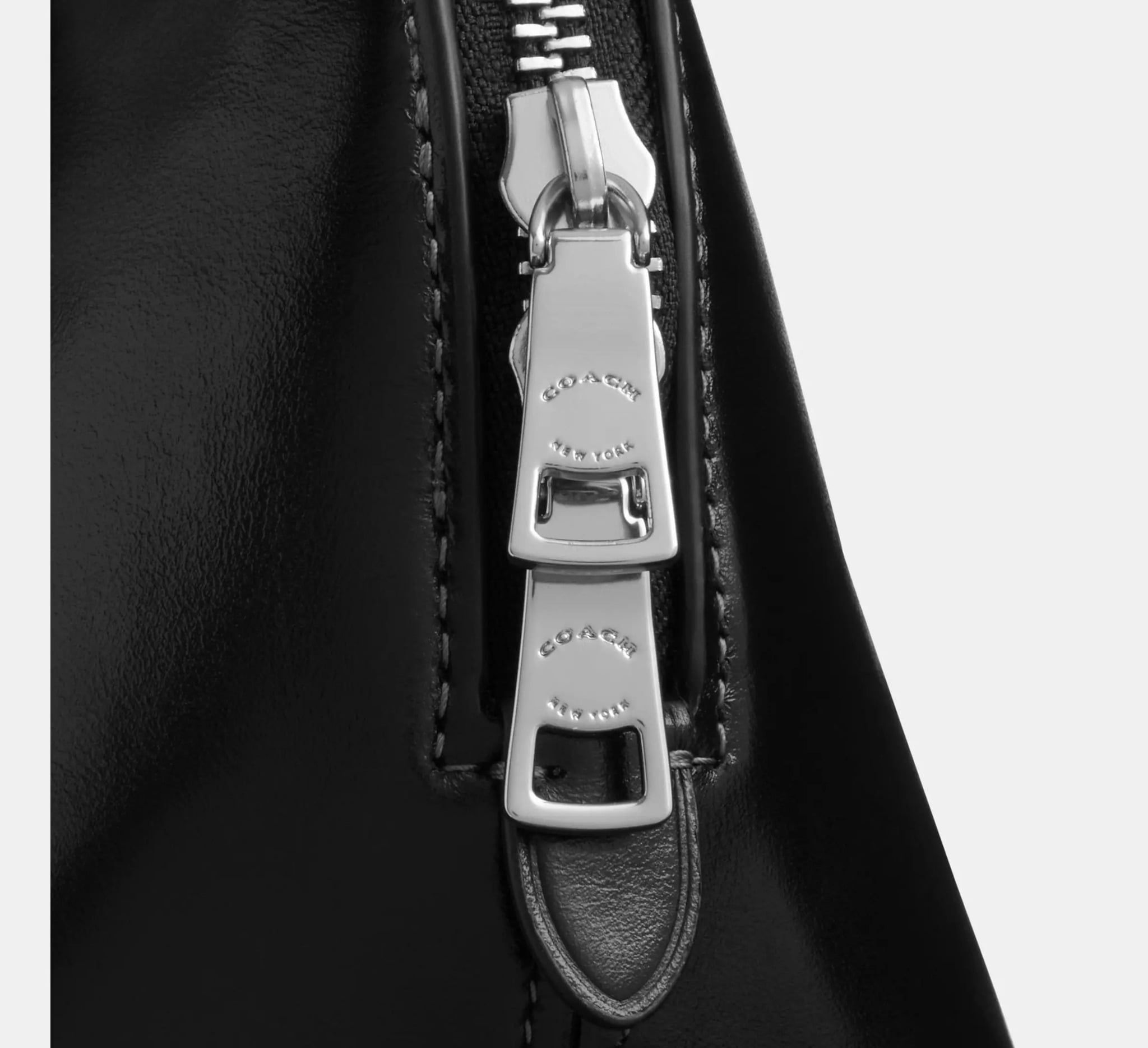  Túi Nữ Coach Lara Mini Satchel Bag 'Black' 