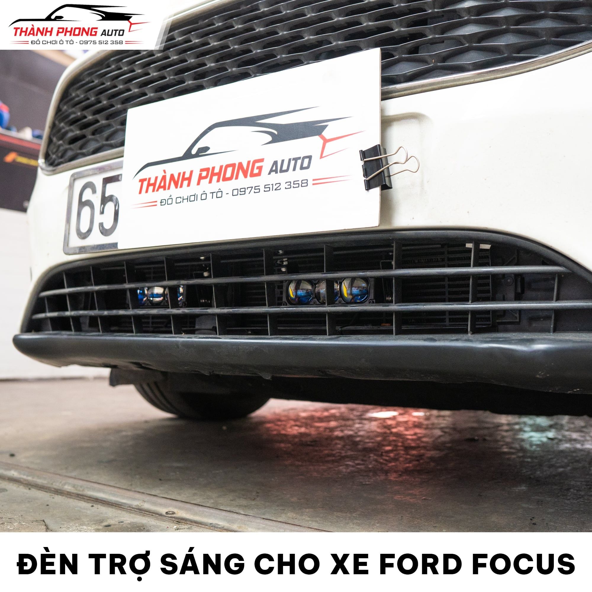  Ford Focus lắp đèn trợ sáng Aozoom EX3 