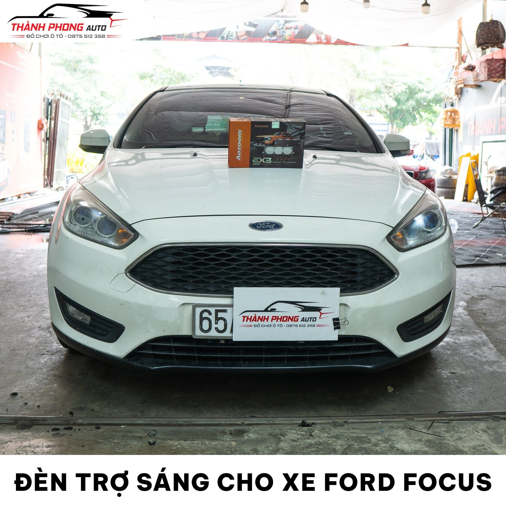  Ford Focus lắp đèn trợ sáng Aozoom EX3 
