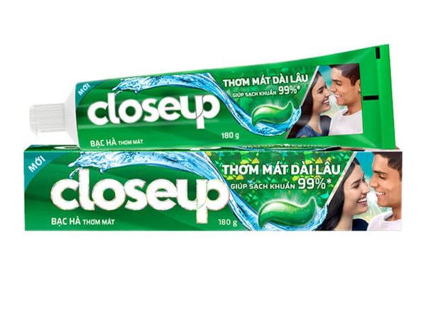 Kem đánh răng CloseUp bạc hà 180g