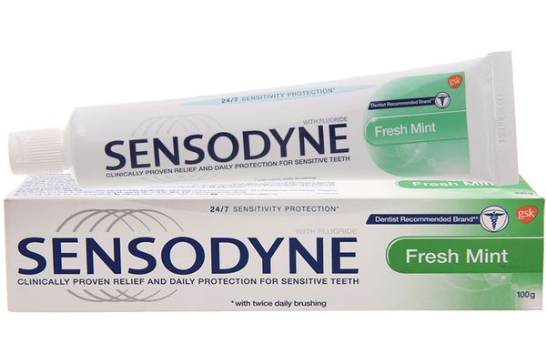 Kem đánh răng Sensodyne FreshMint 100g