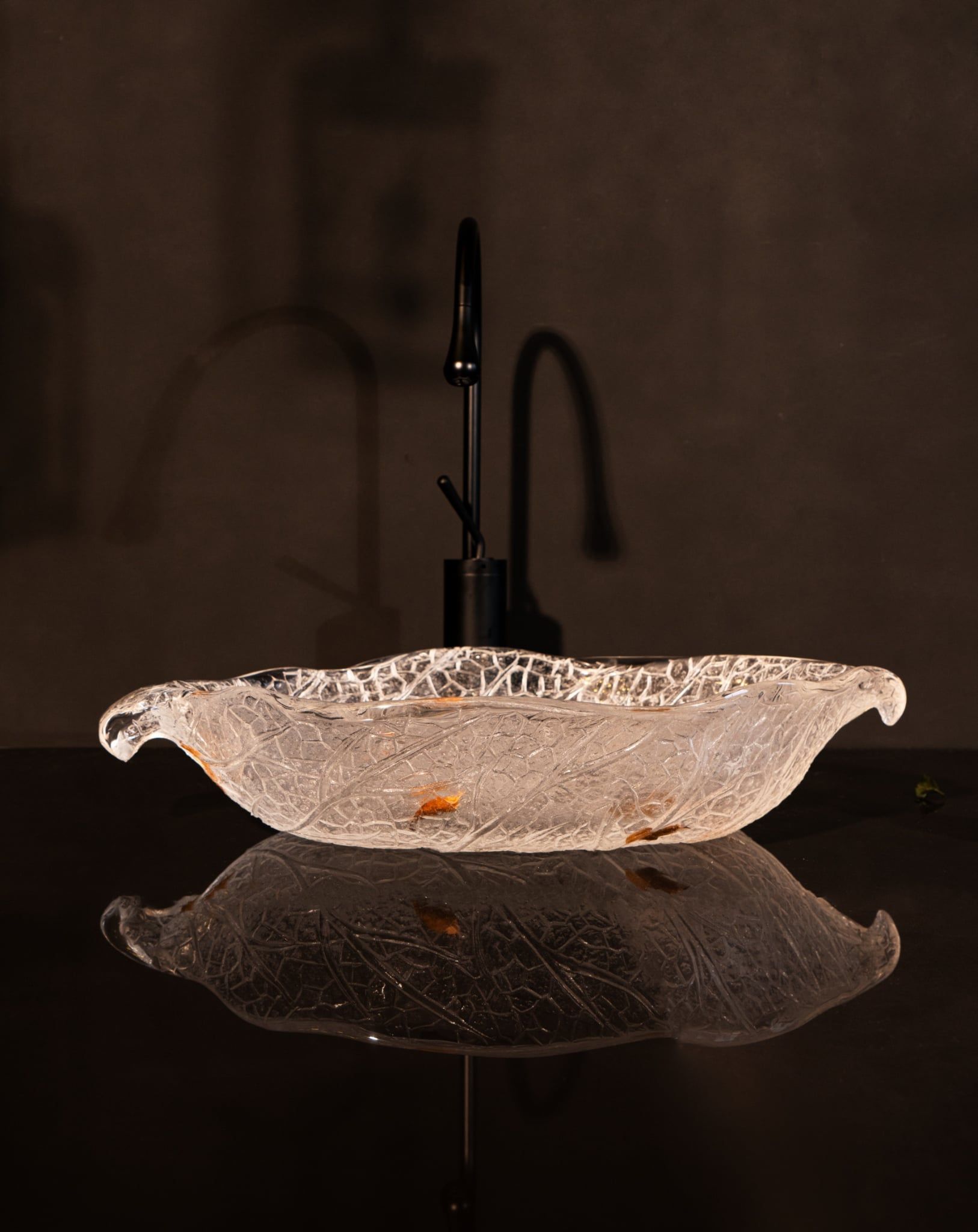  Chậu lavabo đặt bàn trong suốt - ZR008 