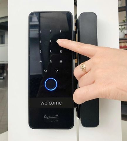  Khóa cửa kính thông minh VD19 