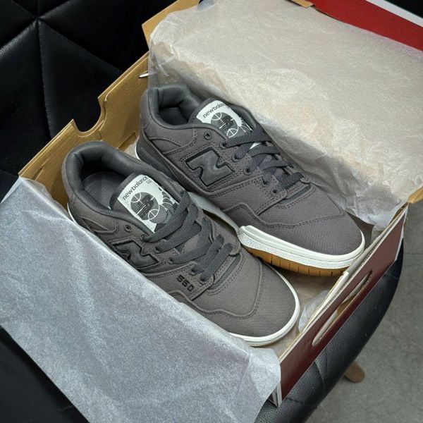 256 - Giày New Balance 550 Gum Dark Grey - BB550CVB