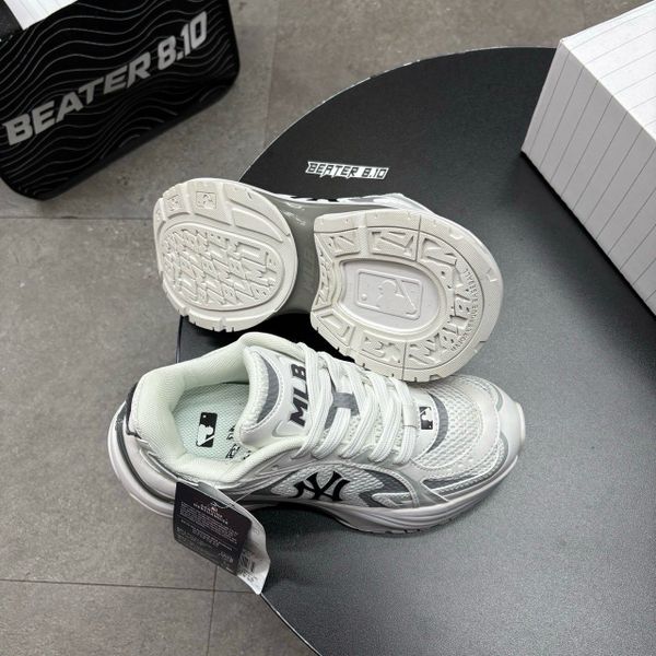 911 - Giày MLB Korea Curve Runner New York Yankees White - 3ARNSPL4N-50WHS