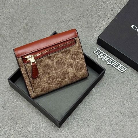 1020 - Ví Coach Nữ Gập 3 Wyn Colorblock Signature Canvast - C2329