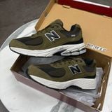 493 - Giày New Balance 2002R lẻ size, thanh lý giá tốt