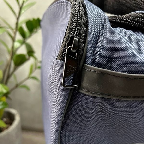 Túi Adidas Duffel Linear Essentials Shadow Navy Cỡ Vừa - HR5349 - 1376