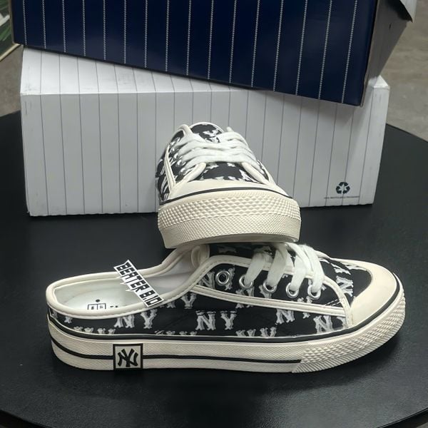 484 - Giày MLB Mule Playball Unisex Đế Bệt Dia Monogram Đen - 3AMUPBM3N-50BKS