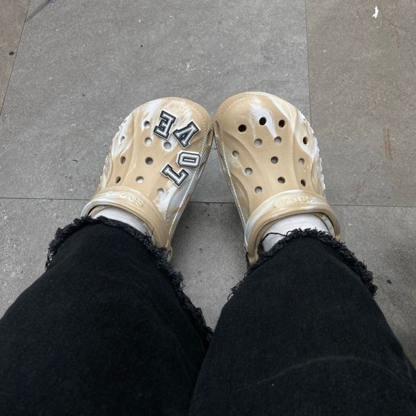 934 - Dép Sandal Clog Unisex Crocs Baya Marbled Nâu Tie Dye - 206935-2ZM