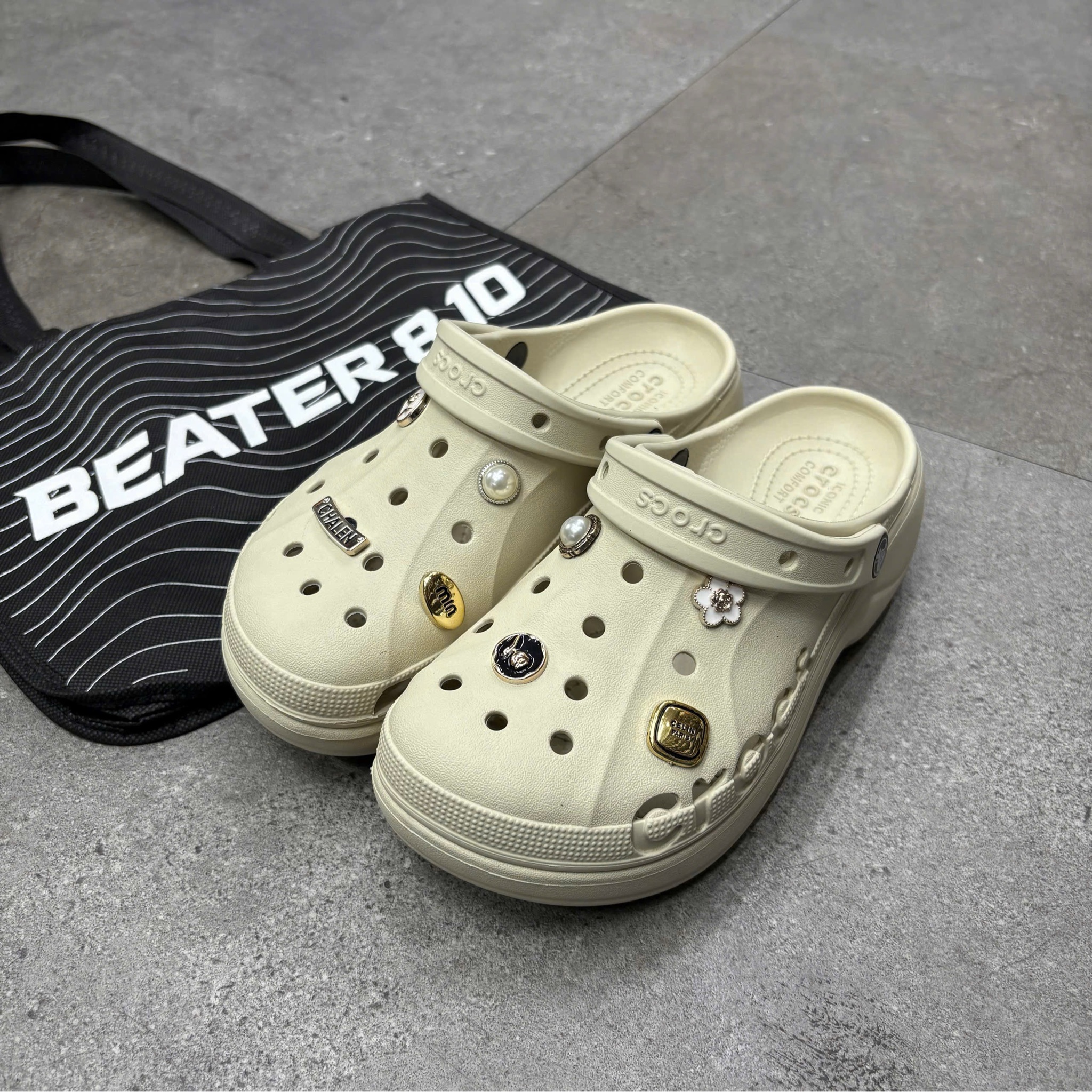 568 DÉP SANDAL CLOG UNISEX CROCS BAYA PLATFORM BEIGE 208186 - Main Image