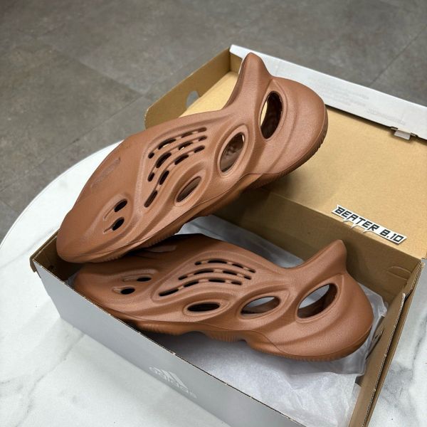 316 - Giày Adidas Yeezy Foam Rnnr 'Clay Red' - HP5335