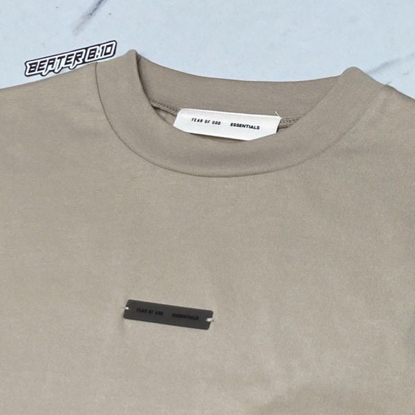 957 - Áo Fear of God Essentials Classic Tee Timber SS25 - 125SP254191F