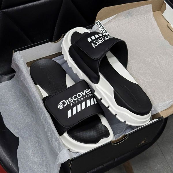 970 - Dép Discovery Expedition Bucket Slide Black White - DXLP2101N