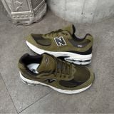 Giày New Balance 2002R Olive Green - U2002RR - 780