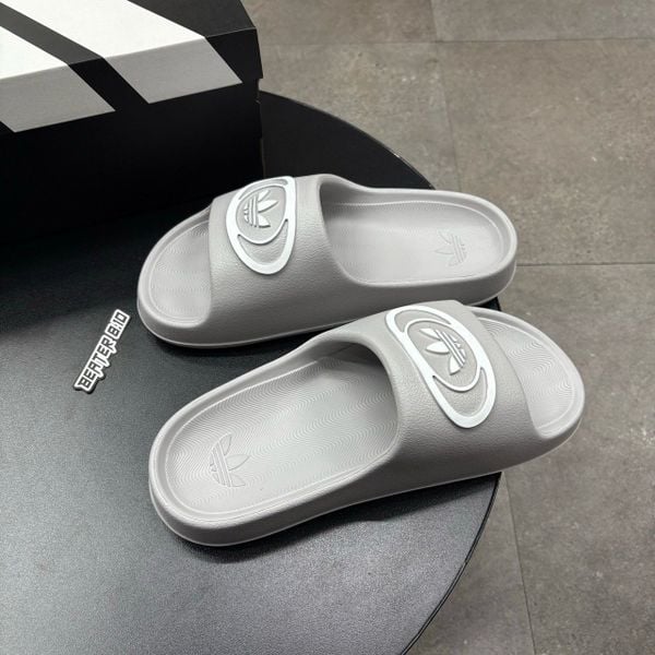 953 - Dép Adidas Adilette Trefoil Badge Slide Grey White