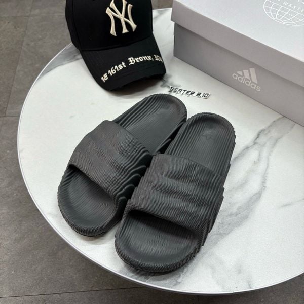 313 - Dép Quai Ngang Adidas Adilette 22 Slide 'Grey Five' - HP6522