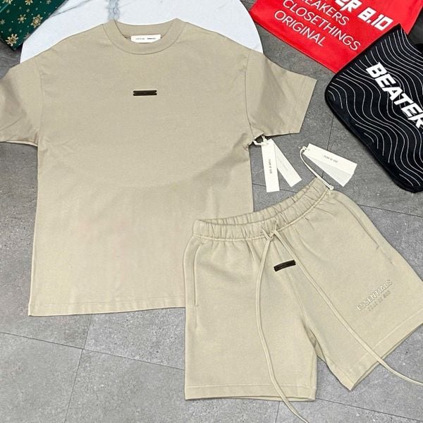 957 - Áo Fear of God Essentials Classic Tee Timber SS25 - 125SP254191F