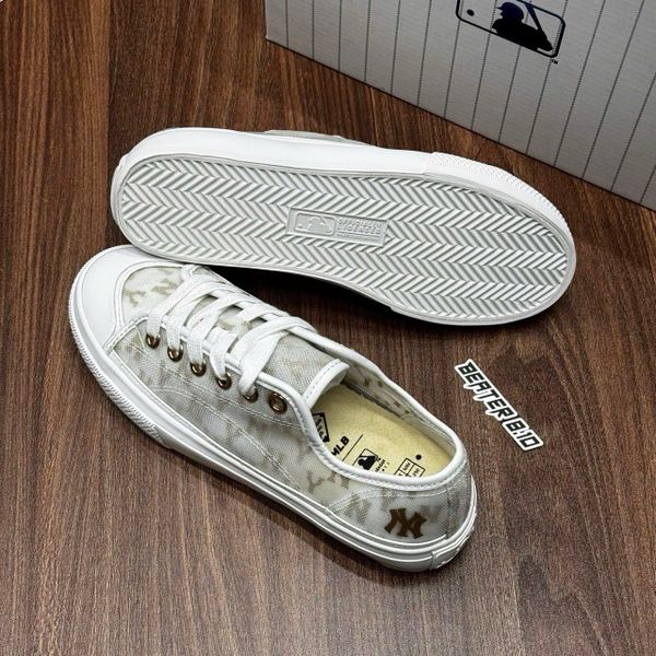 383 - Giày MLB Playball Mono Mesh New York Yankees Gold (3ACVVMS2N)