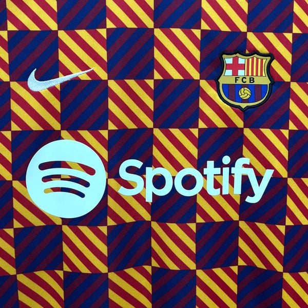 Áo Bóng Đá Nike Barcelona FC 22-23 Pre Match - DR4902-729 - 1426