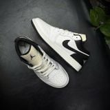 526 - Giày Jordan 1 Low Trắng Đen - 553560-132