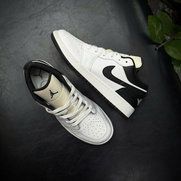 526 - Giày Jordan 1 Low Trắng Đen - 553560-132