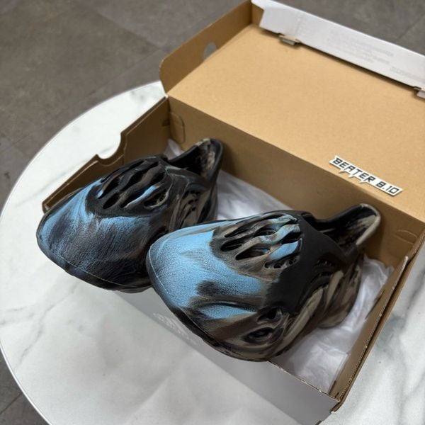 343 - Giày Adidas Yeezy Foam RNNR MX Cinder - ID4126