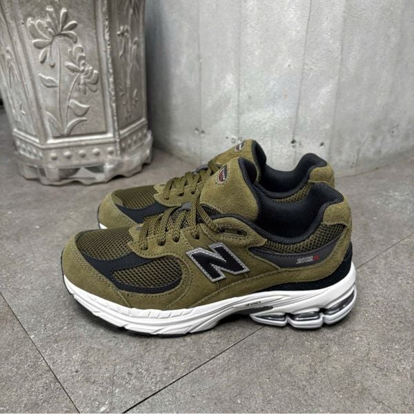 Giày New Balance 2002R Olive Green - U2002RR - 780