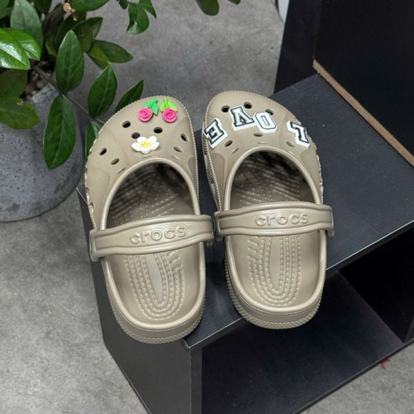 932 - Giày Sandal Clog Unisex Crocs Baya - Khaki - 10126-2V3