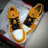 61 - Giày Air Jordan 1 Low Taxi - 553558-701