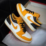 61 - Giày Air Jordan 1 Low Taxi - 553558-701