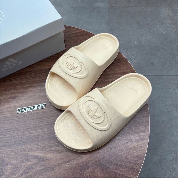 939 - Dép Adidas Adilette Trefoil Badge Slide Bone