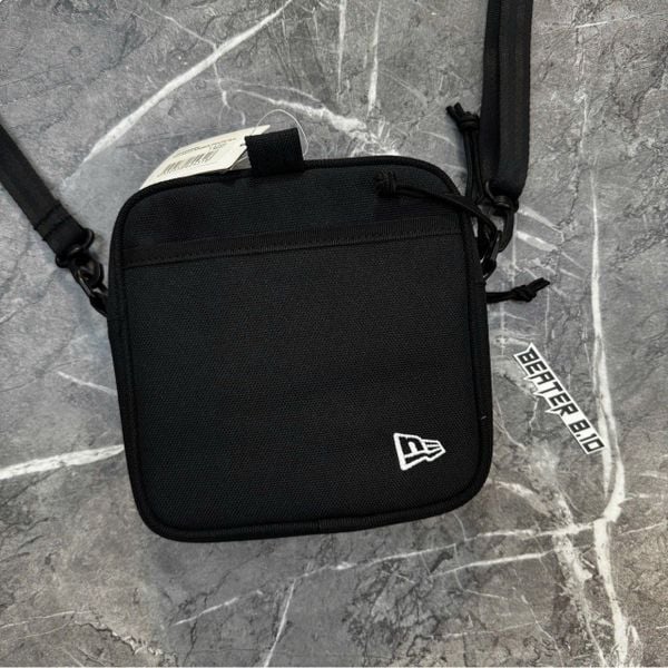 640 - Túi Đeo Chéo New Era x Pokemon Pikachu Shoulder Bag Black - 14124524