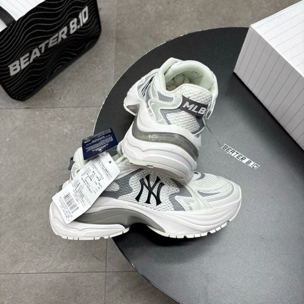 911 - Giày MLB Korea Curve Runner New York Yankees White - 3ARNSPL4N-50WHS