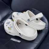 Dép Sandal Clog Unisex Crocs Classic Light Bone - 910