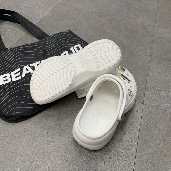 715 - Giày Sandal Clog Nữ Crocs Platform Classic Trắng - 208186-100