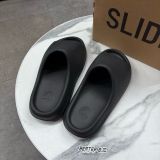 270 - Dép Adidas Yeezy Slide ‘Onyx’ Yzy - HQ6448