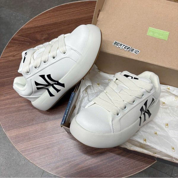 588 - Giày MLB Chunky Classic Base New York Yankees Ivory màu Trắng - 3ASXCCB4N-50IVS