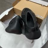 394 - Giày Adidas Yeezy Foam Rnnr 'Onyx' Black - HP8739