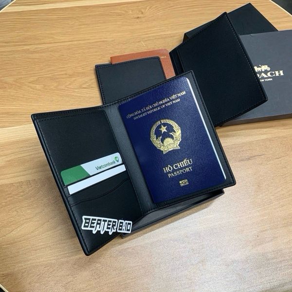 901 - Ví Coach Đựng Passport Case In Signature Canvas - F93518