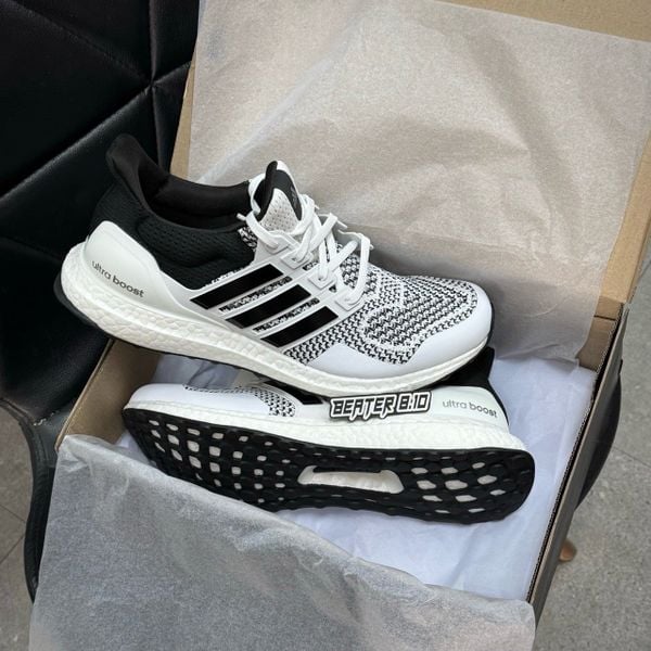 976 - Giày Adidas UltraBoost 1.0 ‘Oreo’ - IH4924