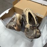 322 - Giày Adidas Yeezy Foam Rnnr ‘MX Cream Clay’ - GX8774